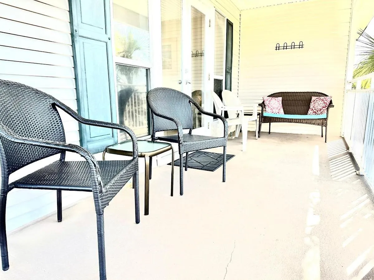 Holiday home Corner Of Paradise Beach View Pool Destin
